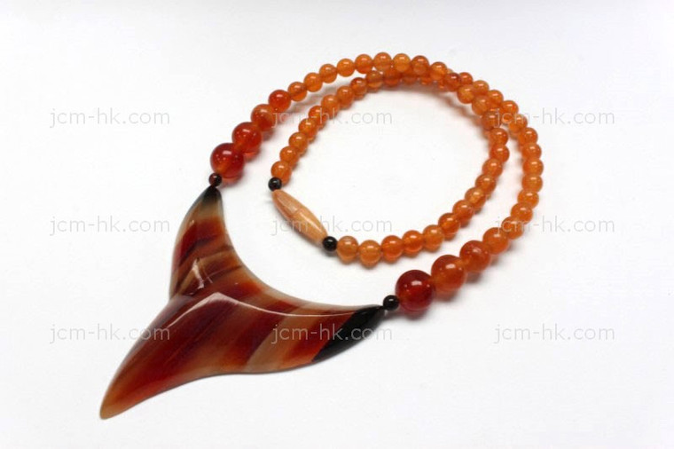 58x68mm Amber & Buffalo Horn Necklace 18" [z7495]