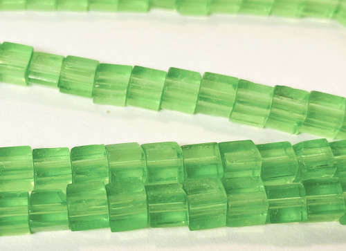 1 Std(88) Transparent Green Glass 4x4mm Square Cube Beads with 0.8-1mm Hole *