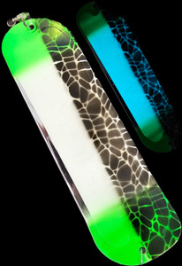 8" Chrome Warrior Gator Skin Flasher w/ 2 Fins