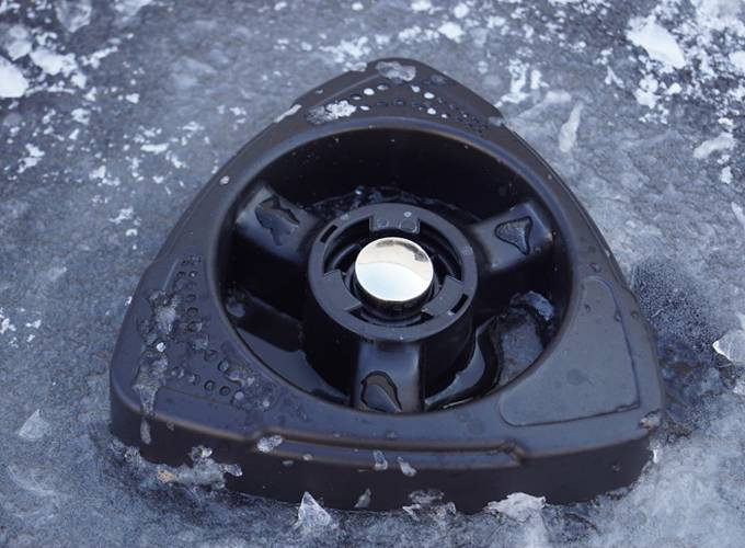 Anjon Floating Pond De-icers