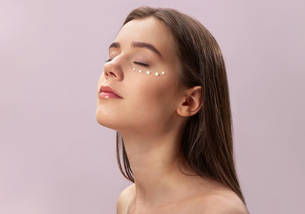 Dermocosmetica y análisis facial gratuito en Farmacia Diagonal, en Castelldefels, Barcelona