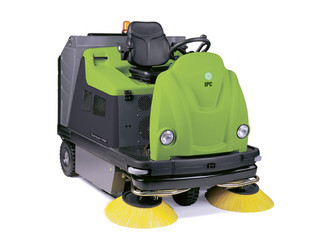 IPC Eagle 1404E Rider Floor Sweeper