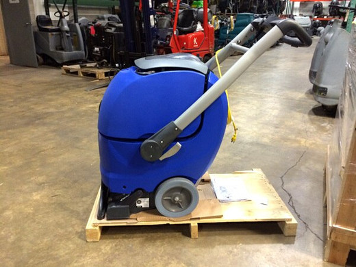 56265505 Clarke EX40 18LX Pull Back Carpet Extractor for Sale