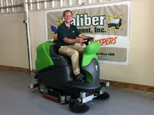 IPC Eagle CT160 BT95 - with rider IPC Eagle CT160 BT95 - with rider