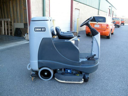 Advance 3400ST - Side