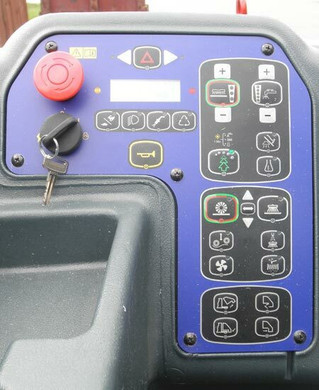 Advance CS7010 Diesel Hybrid w/ Dust Guard - Controls Advance CS7010 Diesel Hybrid w/ Dust Guard - Controls