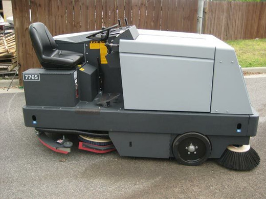 Advance 7765 LPG - Side