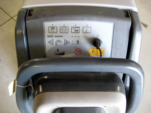 Advance Adfinity 17ST - Controls