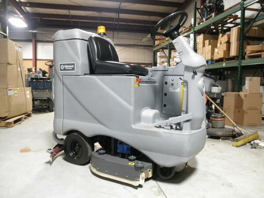 Advance Advenger 3210D -Side Advance Advenger 3210D -Side