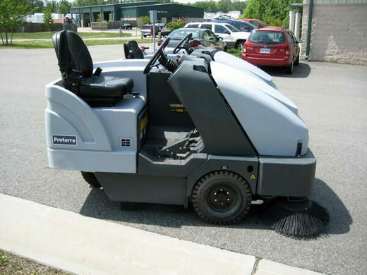 Advance Proterra 5130 Battery w/ Dust Guard Industrial Sweeper Advance Proterra 5130 Battery w/ Dust Guard Industrial Sweeper