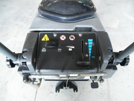 Advance Micromatic 17B - Controls