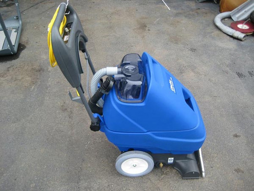 Clarke Clean Track S16 - Side