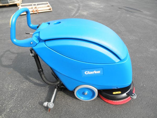 Clarke Vantage 17 E - Side