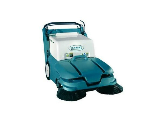 Tennant 3640 LPG Floor Sweeper