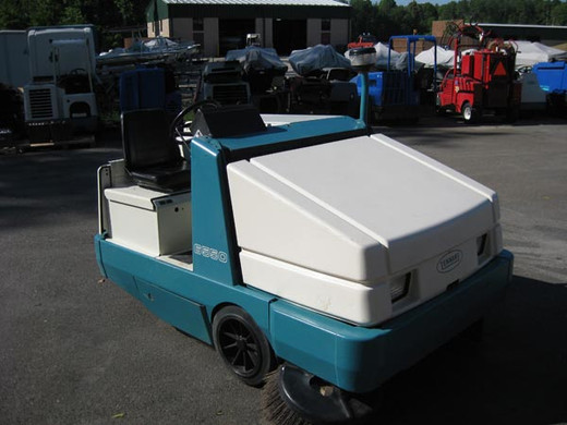 Tennant 6500 Diesel - Side