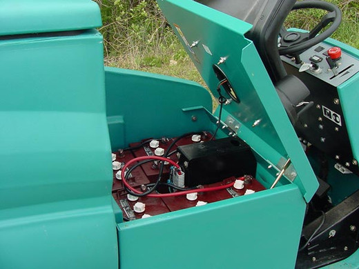 Tennant 7100 28D - Batteries