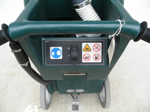 Nobles Typhoon 16B - Controls