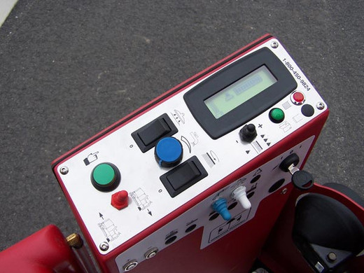 Factory Cat 250 - Controls