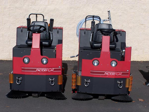 Factory Cat 390 Rider Scrubbers Factory Cat 390 Rider Scrubbers