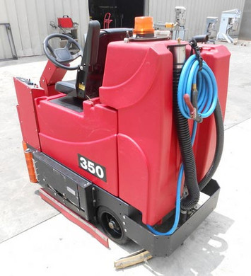 Factory Cat 350 - Rear