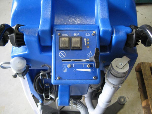 Kent Razor 20B - Controls