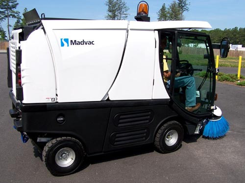 Madvac CN100 Litter Collector