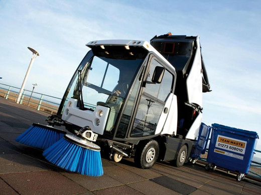 Madvac CN200 Litter Collector