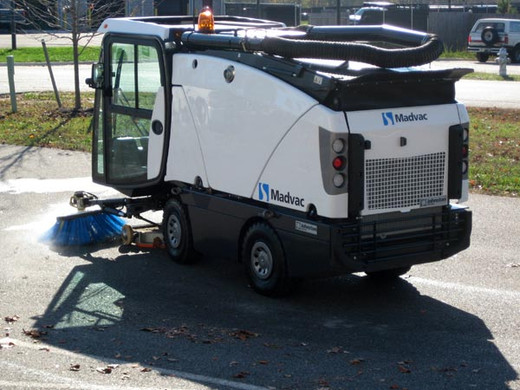 Madvac CN200 Litter Collector