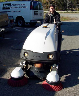 Madvac PS300 Compact Litter Collector