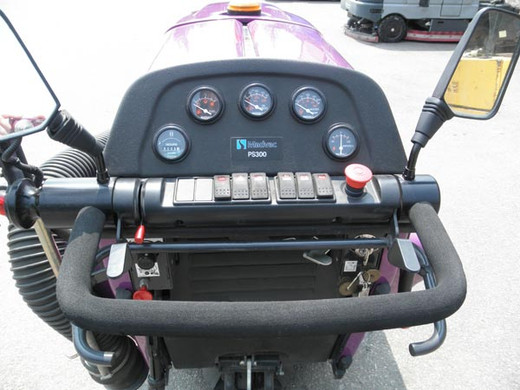 Madvac PS300 Compact Litter Collector