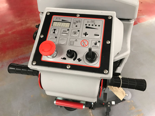 Mach M510 Base M - Controls Mach M510 Base M - Controls