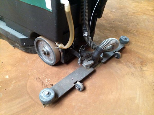 NSS Wrangler 1708 Floor Scrubber