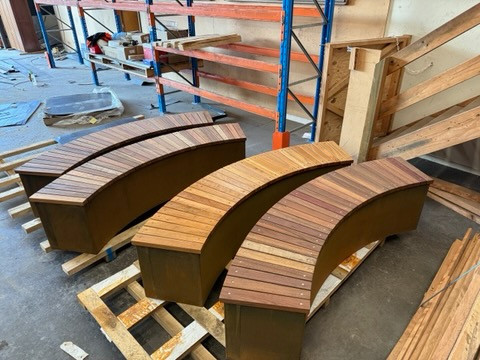 Shapescaper Bench Seat