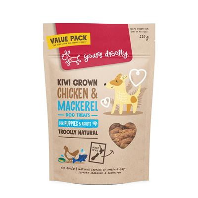 Front of Yours Droolly Kiwi Grown Treats - Chicken & Mackerel Pouch
