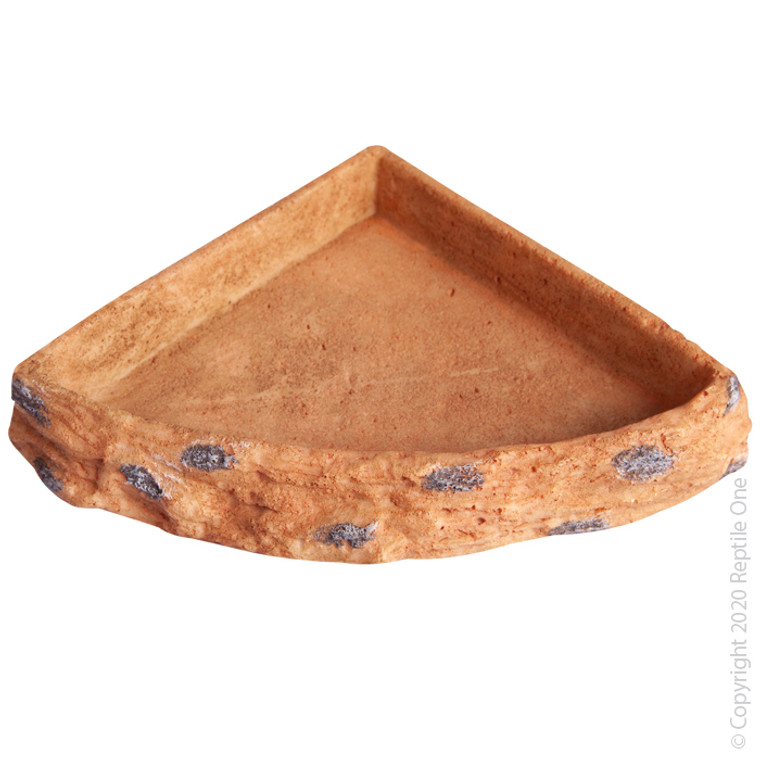 Reptile One Corner Bowl L (13.5 X 13.5 X 2.9 Cm)