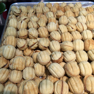 Oreshki "Sweet Nuts" Filled with Condensed Milk' Oreshki "Sweet Nuts" Filled with Condensed Milk'