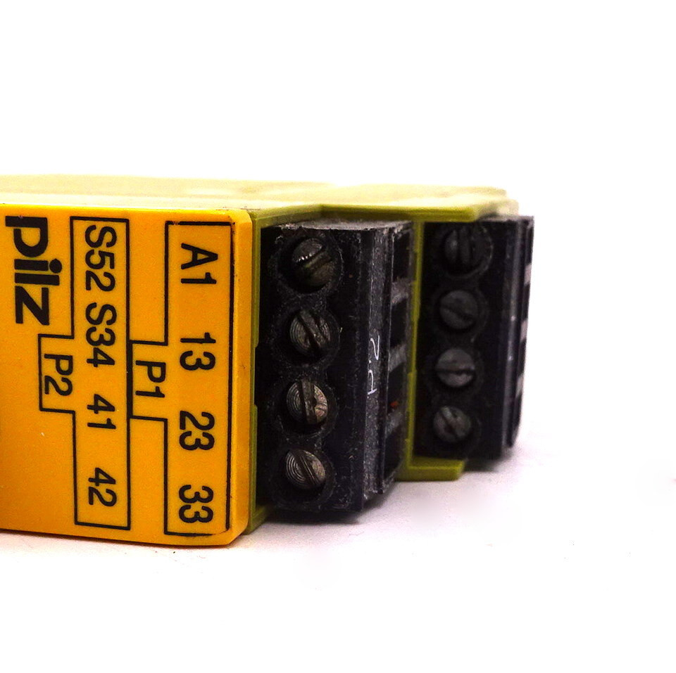 Safety Relay 777301 PILZ 24VAC/DC 3.5VA 2W *Used* - Axxa - Motor ...