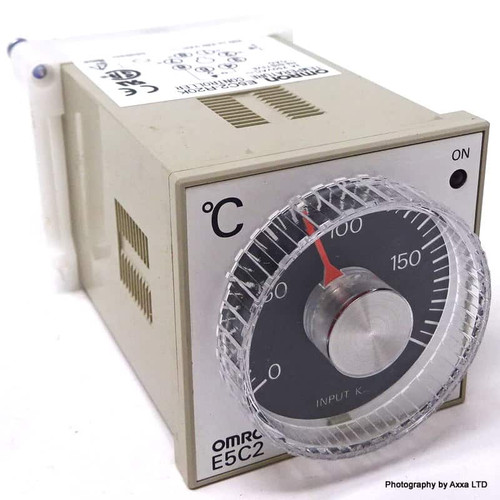 Temperature Controller E5C2-R20K Omron 0-200°C 200-240VAC E5C2R20K