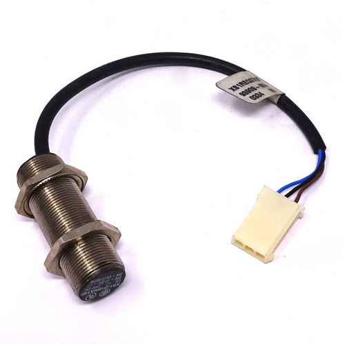 Inductive Sensor XS1-D18NA140 Telemecanique 12-24VDC Sn:5mm *New*