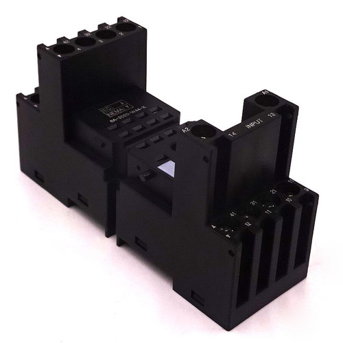 Relay Socket RXZE2M114M Schneider 10A 250V 2.5kV 12PIN *New*