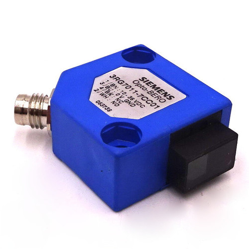 Proximity Sensor 3RG7011-7CC01 Siemens 10-36VDC *New*