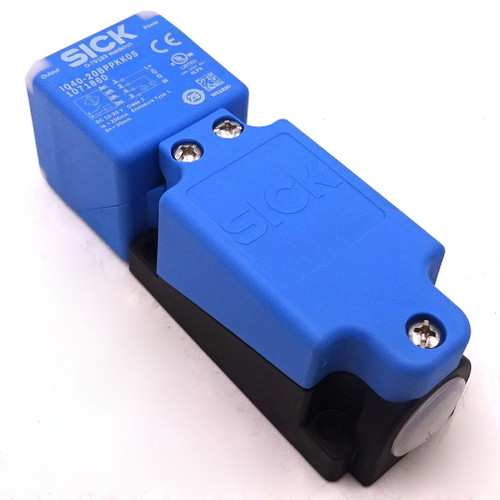 Inductive Sensor 1071860 SICK 10-30VDC 200mA 20mm
