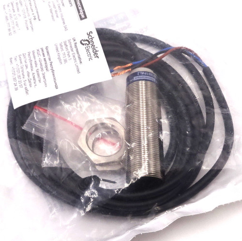 Proximity Sensor XS618B1PAL2 Telemecanique 48VDC 8mm 014634