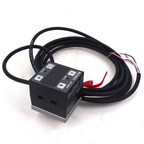Pressure Sensor AP-31KP Keyence 24VDC *Used*