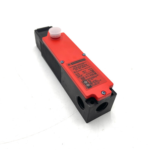 Safety Interlock Switch XCSLE3737312 Telemecanique 4NC 2NO M20 24V Plastic