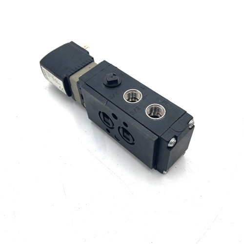 Solenoid Valve 00133046 burkert 110VAC 5/2 5/3 3/2 G1/4 *Used*