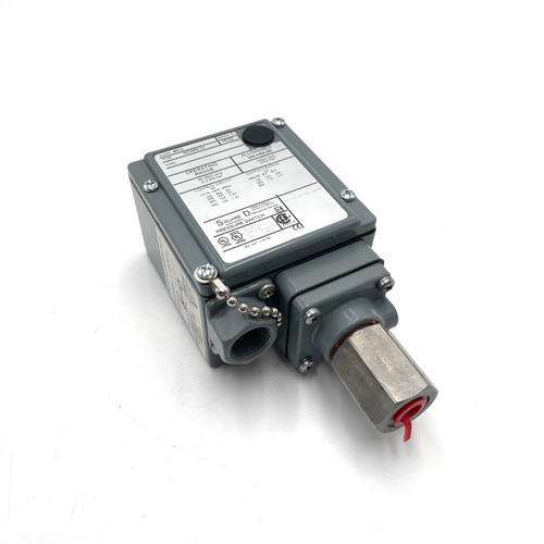 Pressure Switch 9012-GCWM-22 Square D 6.2-200bar 90-2900psig *New*