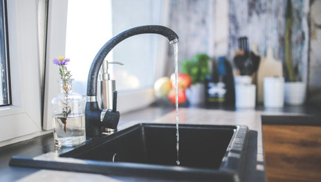 2 Reasons Why You Should Invest in Great Tap and Mixer Options for Your Kitchen Sink