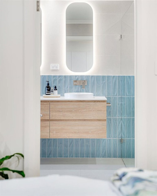 Bianca Chrome Bath Spout and Mixer Tap Combination Bianca Chrome Bath Spout and Mixer Tap Combination