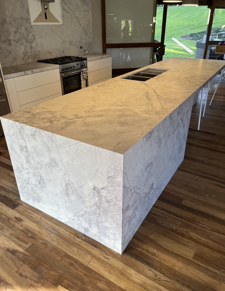 Quantum Quartz Bench Top Slab 3210 x 1610 Super White Palazzo